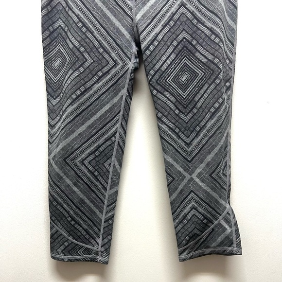 2/$15 Fabletics - Geometric Print Workout Leggings - Picture 3 of 6
